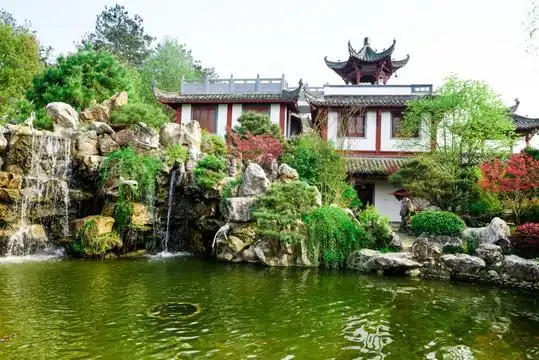 安徽一景区走红,是中国最大,最美的徽商贵族庄园,深受游客喜爱