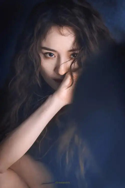 杨幂70instyle优家画报封面02