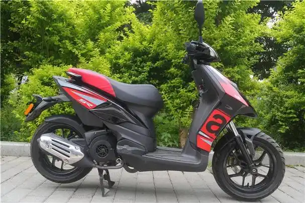 深度评测aprilia sr motard 150_踏板摩托车_评测_摩信网