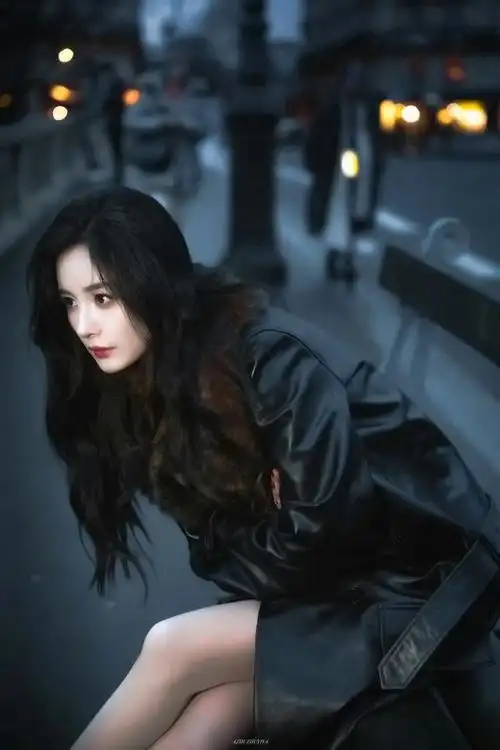 杨幂巴黎时装周