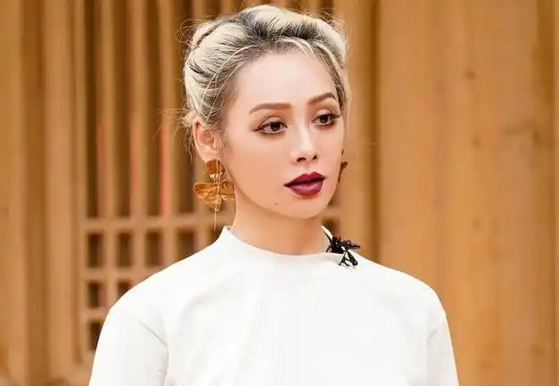 宁静妙招消除质疑,纪凌尘脸上有光|张睿|综艺|模特|吴镇宇|朱梓骁|社