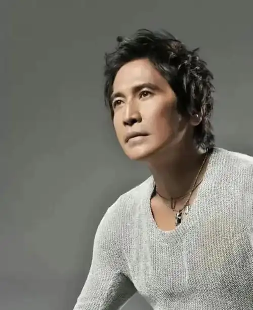 齐秦63岁演唱会造型惊现老态毕露,网友疯传吐槽现场!