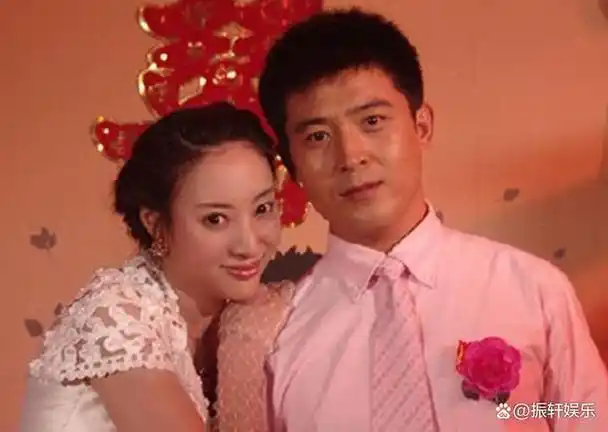 1990年除夕夜,唐国强的发妻孙涛洗完澡,化好妆,换上新衣,就用一根绳子