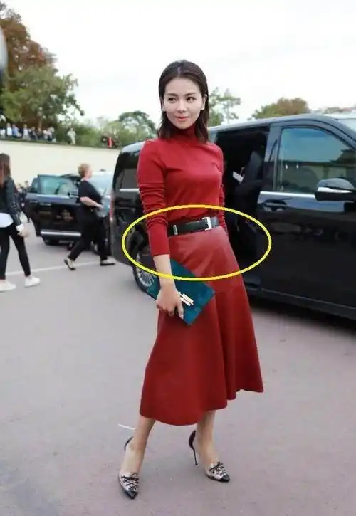 范冰冰被吐槽孕妇装,白百何变瘦刘涛肚子亮了,战狼女星灾难_造型_衣服