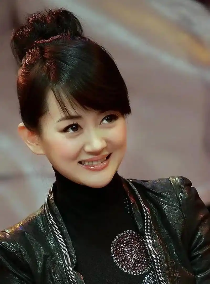 大美女张定涵,王志飞老婆,真是个大美人儿,身材苗条,淑女范十足,小家