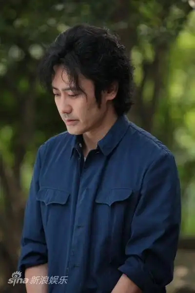 资料图片请你原谅我剧照吴秀波饰徐天