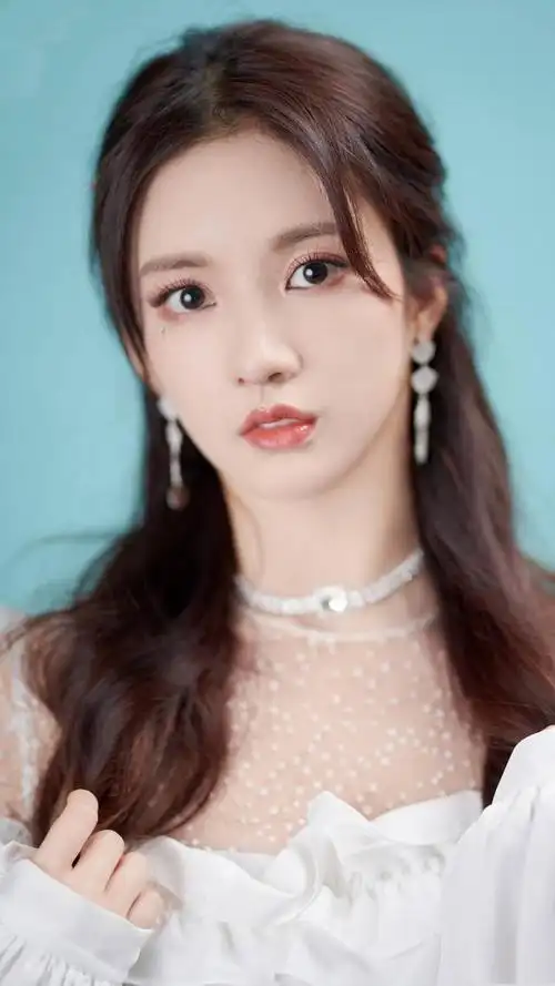 硬糖少女303成员刘些宁