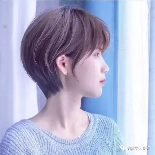 最近流行什么发型精致露耳短发30款