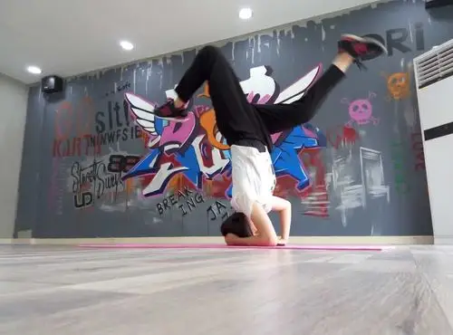 深圳龙华幸福城周边街舞breaking霹雳舞11月课程招生