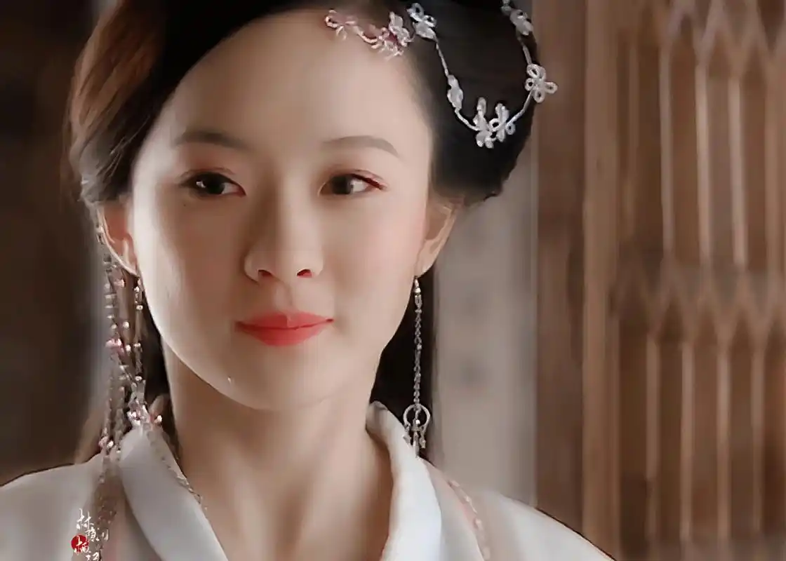 霍思燕古装造型楚楚动人的样子有谁不爱 以前的妆造都很好看 是一种