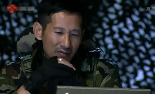 王劲松饰演过两个角色,一个是天才特种兵雷克明,一个是雇佣兵蝎子,这