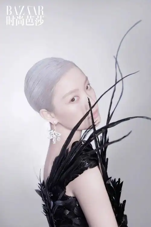 时尚芭莎2021年四月刊封面倪妮