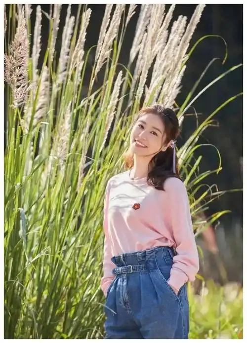 林心如现身年轻时尚自信大方转型已到位