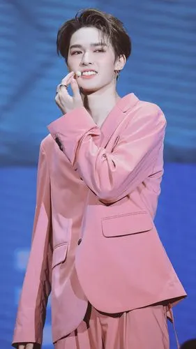 朱正廷帅气饭拍高清图片