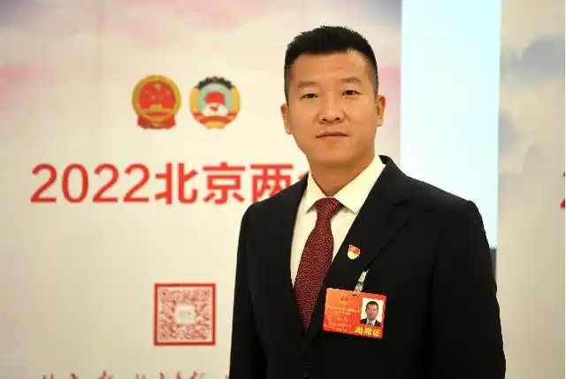 市人大代表张健点亮每一条村路