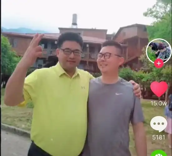 郭威的少年照曝光,那时他帅气有加,网友看了表示:太像许敏了_照片