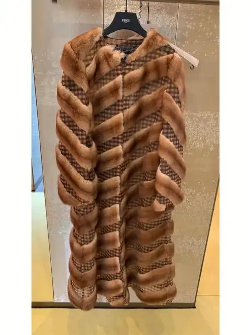 fendi秋冬新款皮草合集温暖过冬