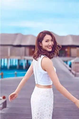 歌手祖蓝个人资料 祖蓝老婆亚男照片 - 歌词译