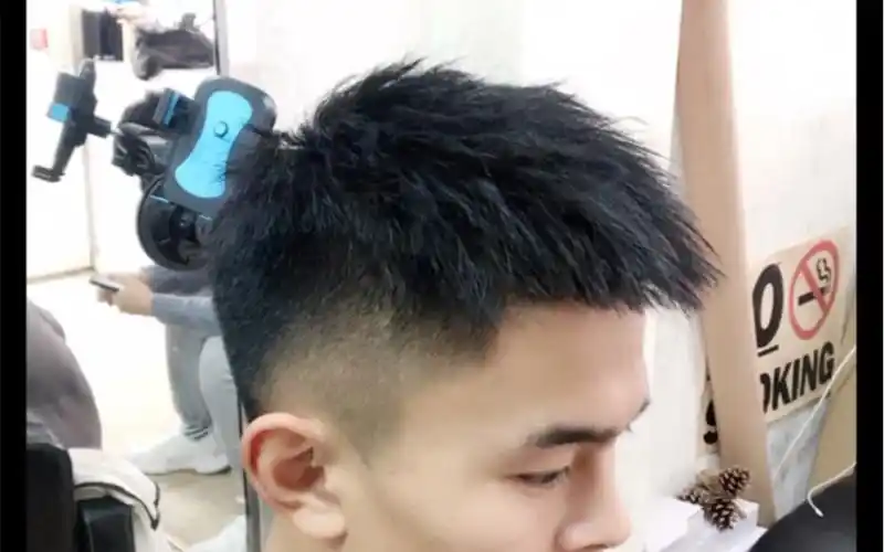 2021男生烫发推荐发根摩根烫前刺发型