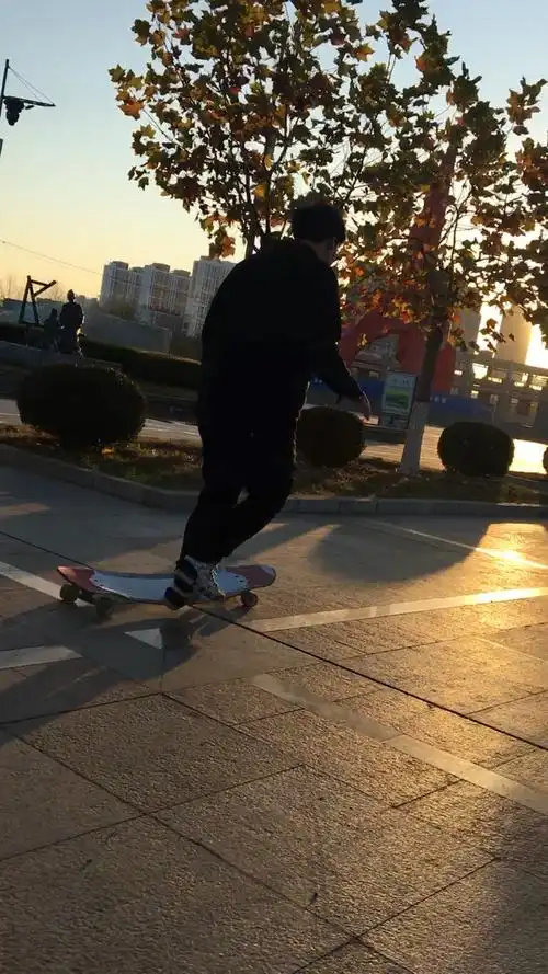 长板男孩  炫酷的转身