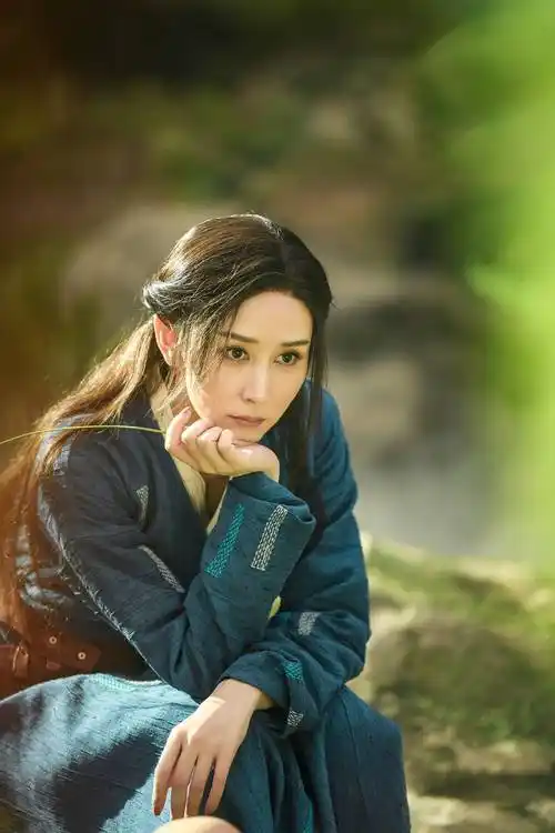 中新人物|胡静:打破中年女演员困境,埋怨没有用