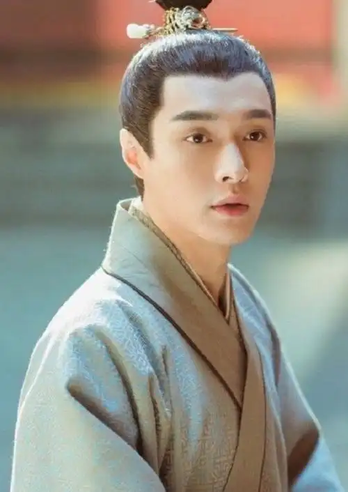 张艺兴古装造型,神似易烊千玺,果然优秀的人都是相似的