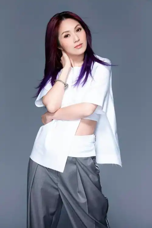 求杨千嬅 这几张图片 大图 跪谢!大神 新年发财