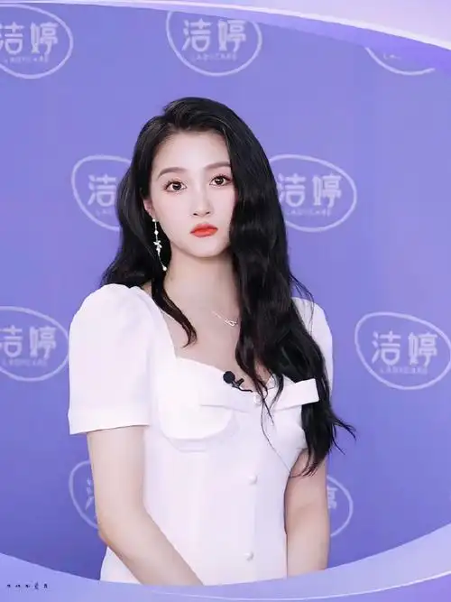 洁婷直播活动    可爱无限92    #洁婷代言人关晓彤#90关于罐头