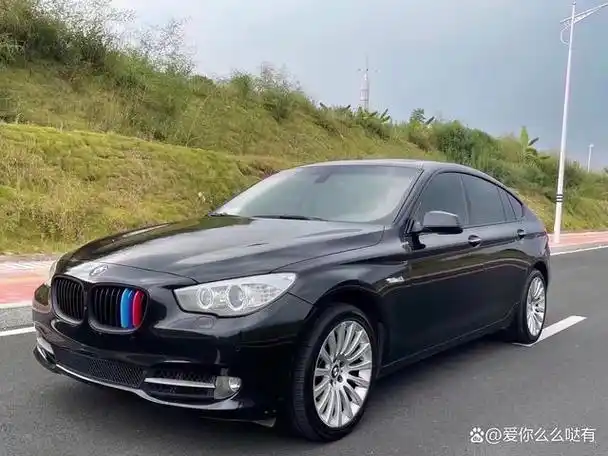 纯15宝马gt535i全款85万是一款拥有强大动力性能的豪华轿车