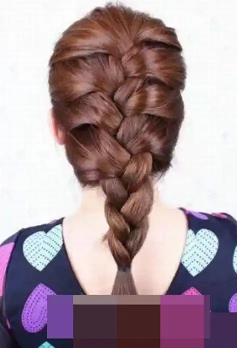 女生适合编的蝎子辫发型 美眉迷人漂亮编头发造型