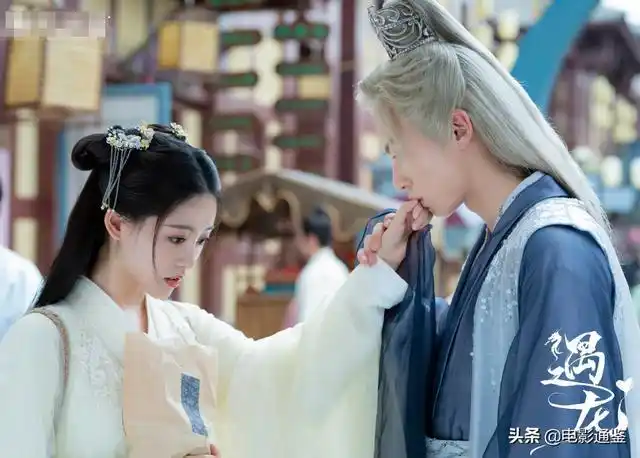 遇龙开播5天收视破亿王鹤棣演技遭嘲寻青cp意外受宠