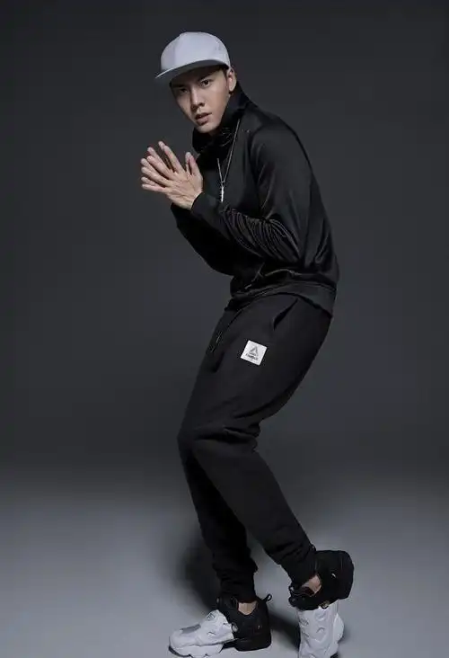 陈伟霆的健身房故事在这个纷繁复杂的世界中,每时每刻都有让我们欢喜