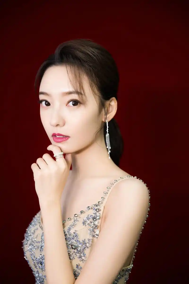 昨天,星光范特西——圣诞嘉年华～ 我,真心不认识她