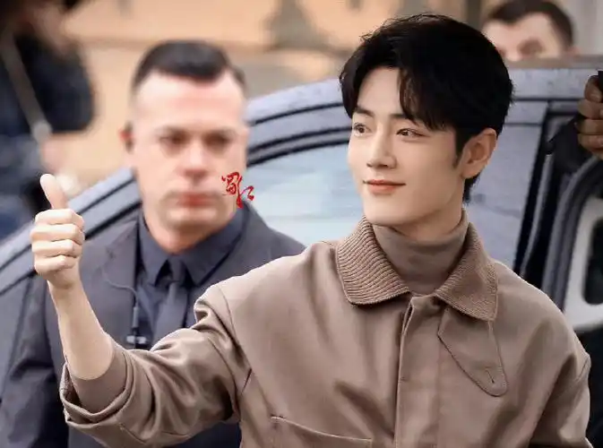 对最纯粹爱意和支持的温柔回应,是最最让小飞侠骄傲的肖战啊    #肖战