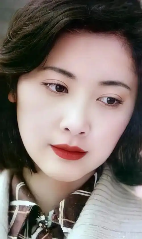 女王陛下――朱琳