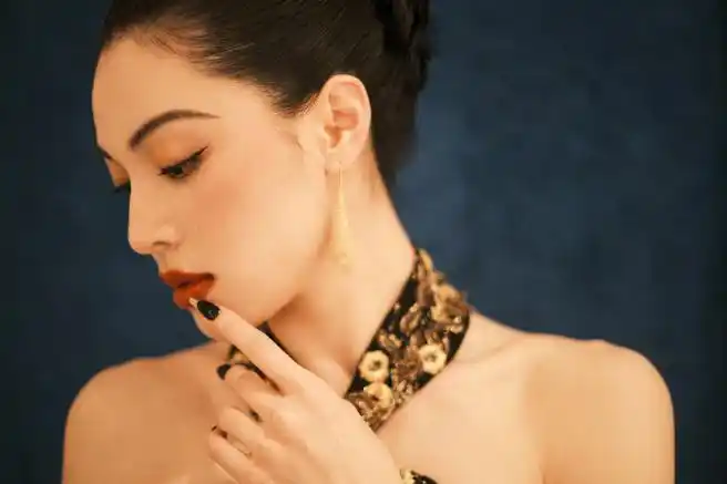 欧莱雅戛纳电影节##钟楚曦戛纳红毯东方美人