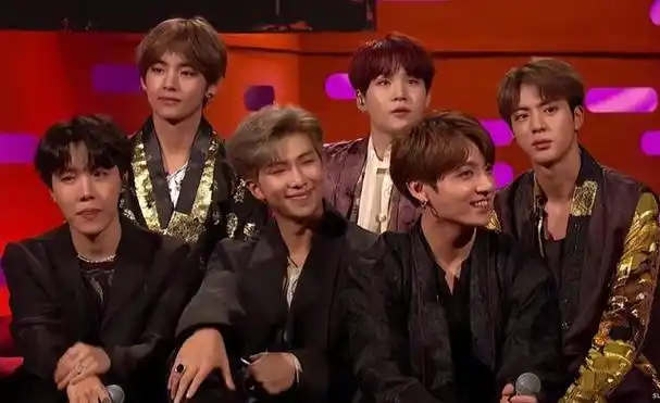 周杰伦的"拒不回应",撕开了"两面三刀"明星的遮羞布