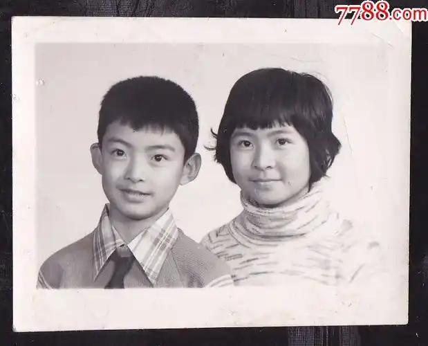 小姐弟合影-价格:3元-se54513084-老照片-零售-7788收藏__收藏热线