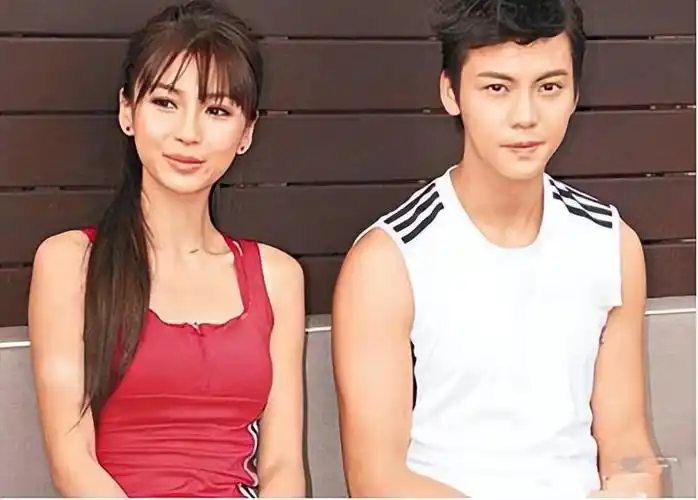 陈伟霆的"s级情史":和旧爱阿sa同框避谈何穗,同杨颖依旧尴尬