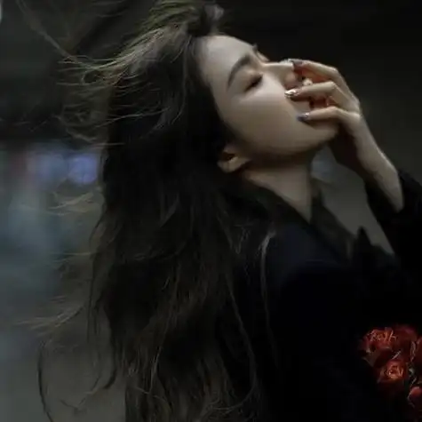 适合女人的微信头像伤感qq女头像动漫高冷伤感孤独的动漫帅哥头像抖音