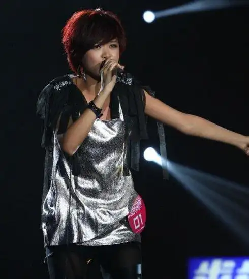 段林希萌妹变猛男!2011快女十强之今昔对比照曝光