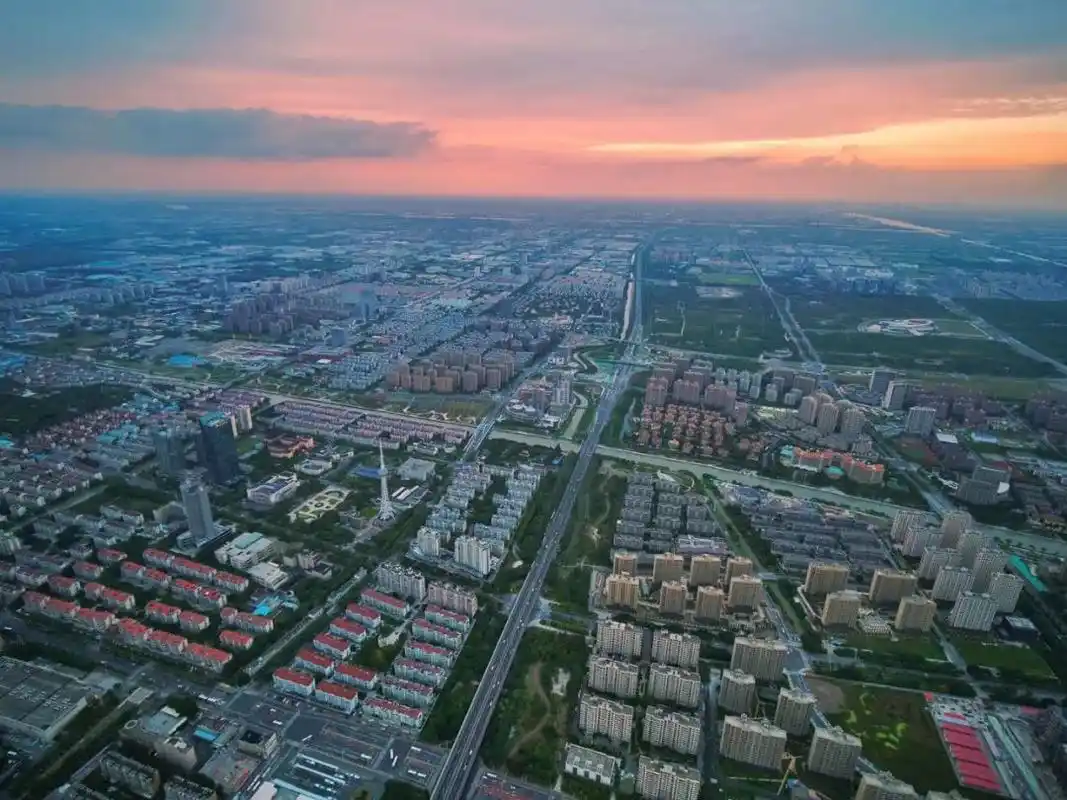 奉贤区经复查确认保留全国文明城区荣誉称号!