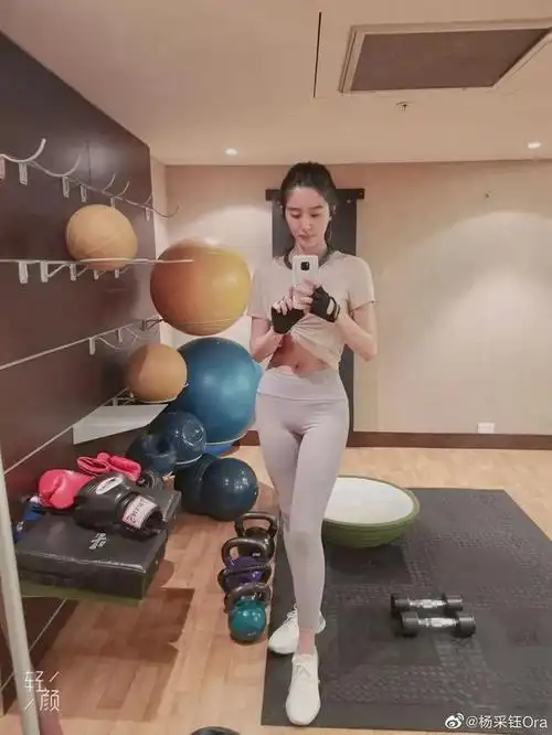 什么是体态美?看看《芳华》杨采钰,郎朗太太吉娜…真正的优雅|惠英红|