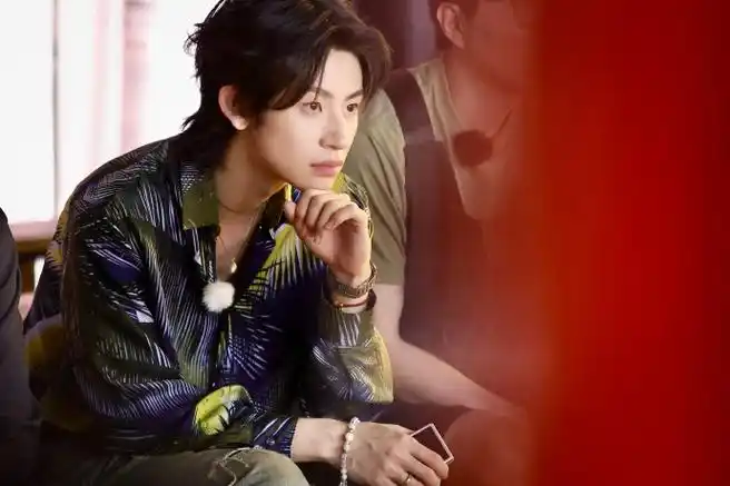 小鬼王琳凯超话#我们仨#超多游戏体验花絮照掉落!