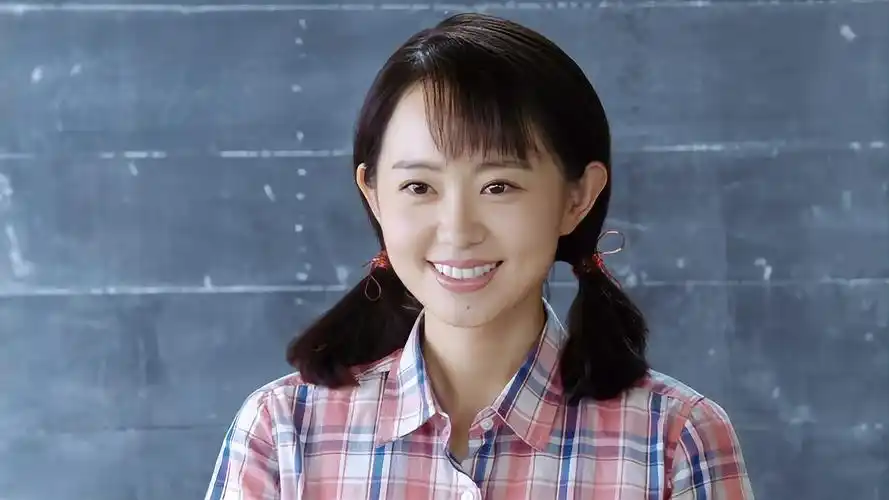 青谷子小混混为了追求老师竟然主动掏钱买东西把商人吓一跳