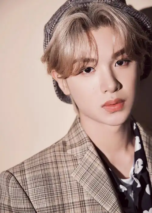 justin黄明昊0219生日快乐