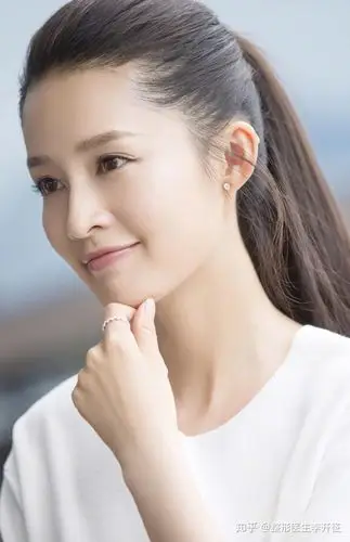 寡淡型美人李沁在你的审美之内的吗