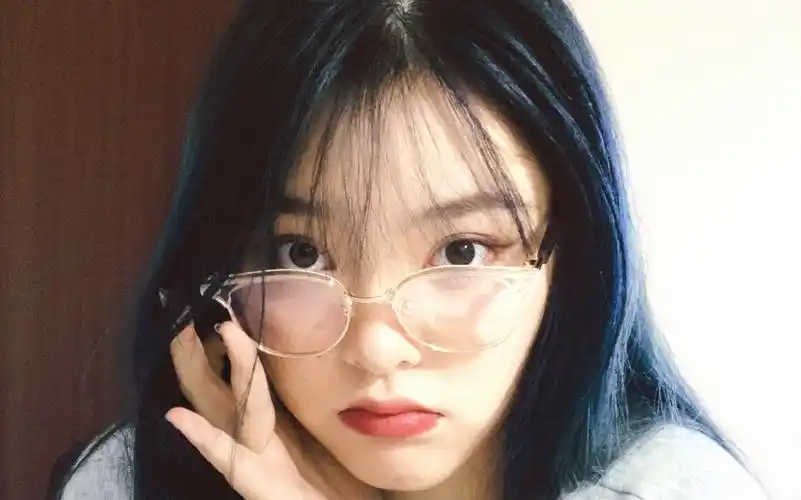 【iu】【blueming】翻唱 iu蓝发 蓝发小姐姐唱歌都有魔力