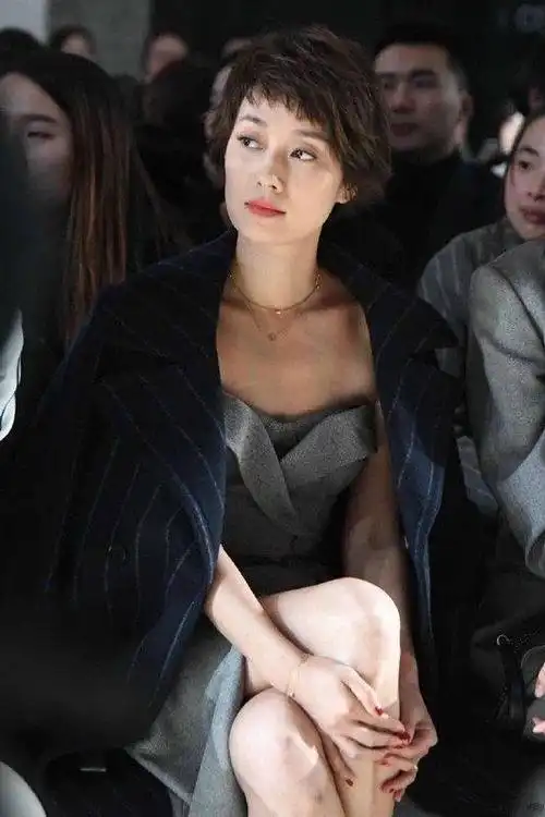 马伊琍近照颜值回升美翻天网友表示文章快配不上她了