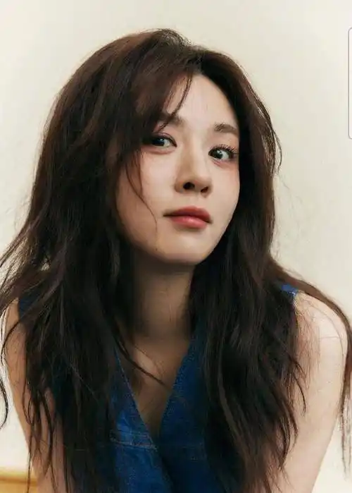 王晓晨私下聚会照曝光,喝得酩酊大醉,举止失控,狗仔感慨万分_男子